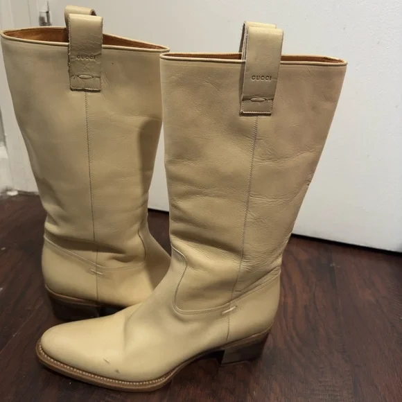 Gucci Women’s Leather Pull On Elegant Beige Boots Sz 8